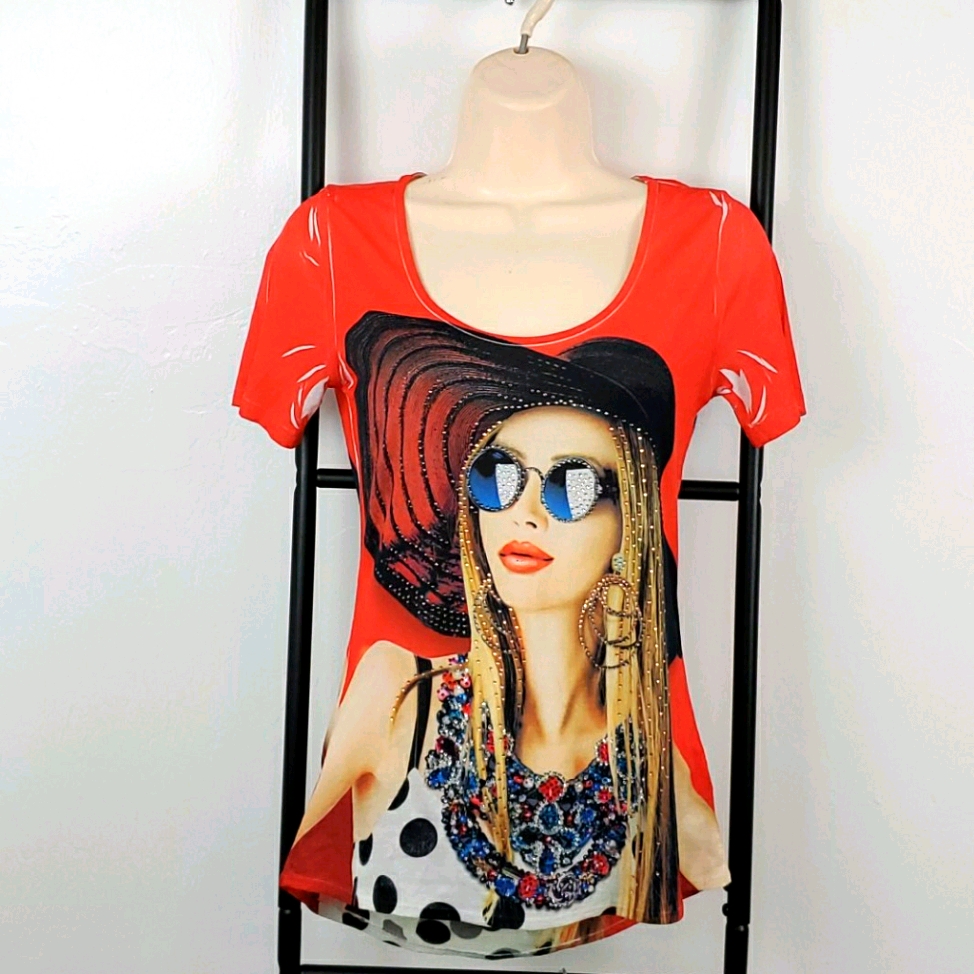 Vintage Y2k Red Graphic Tee Women M Bright Street Chic Top New Trendy